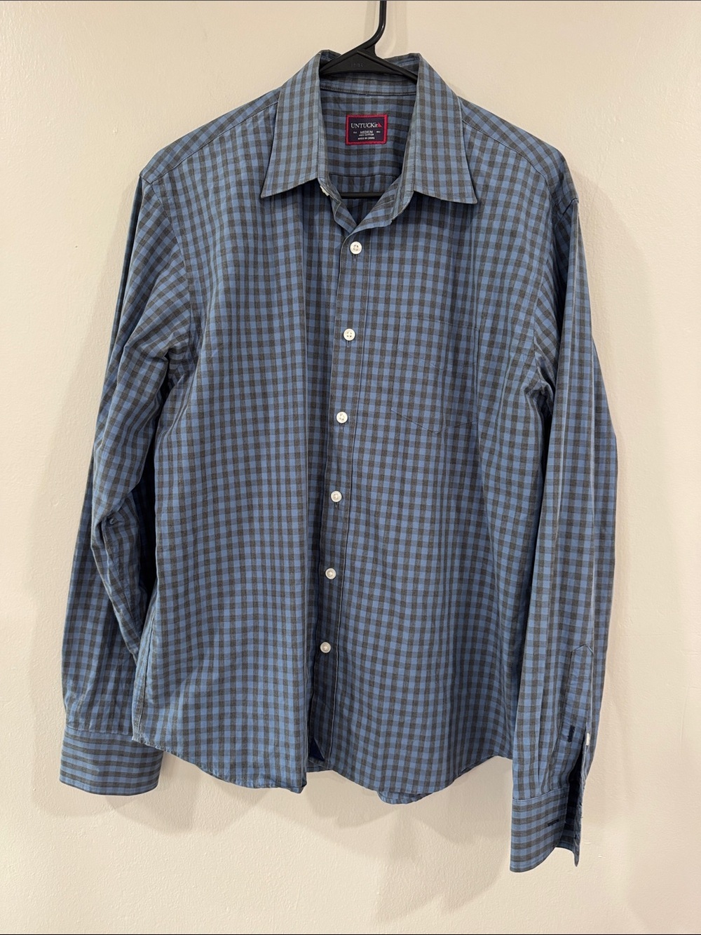 UNTUCKit Men’s Blue and Gray Check Button-Down long sleeve Shirt medium